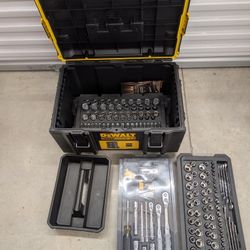 Mechanics Tool Set (226-Piece) with TOUGHSYSTEM 2.0 22 in. Medium Tool Box