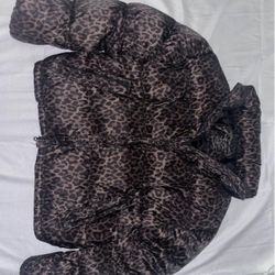 American Eagle Puffer Women Medium 