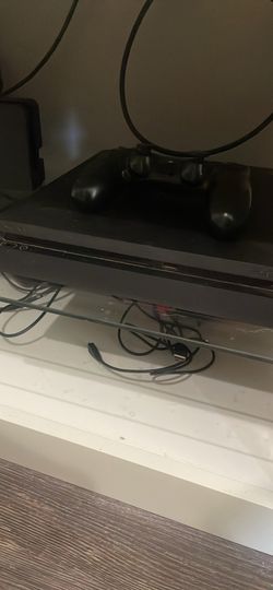 PS4 games controller