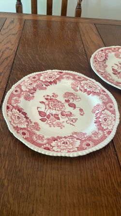 Red Transferware vintage 9” plates-set of 2.