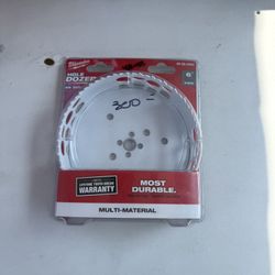 MILWAUKEE HOLE DOZER