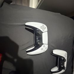 PlayStation Controllers Bundle – PS4 & PS5 (Used, As-Is)