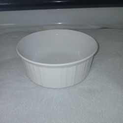 Corning Ware Cassorole Cooking/ Serving Bowl 