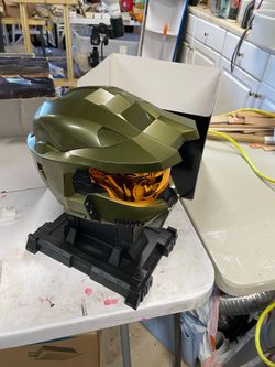 Microsoft Halo 3 Legendary Edition Master Chief Helmet replica with box no game