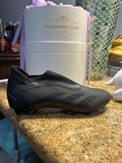 Adidas Soccer Shoes Predator Brand New Bk/bk Size 6 Boys =7.5 Lady  