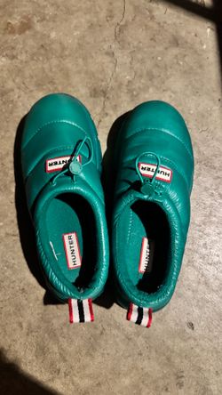 Hunter shoes (puffer) size 8
