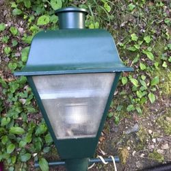 Vintage Colonial Street Light, 32" Valiant, American Electric 150W