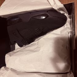 Jordan 4 Black Cat 