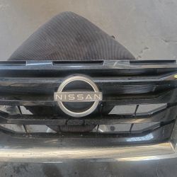 Nissan Pathfinder Grille 21,22,23,24