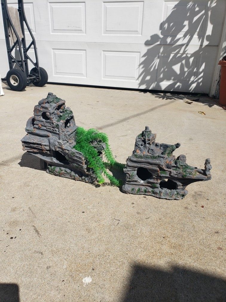 Fish Tank Aquarium Ship