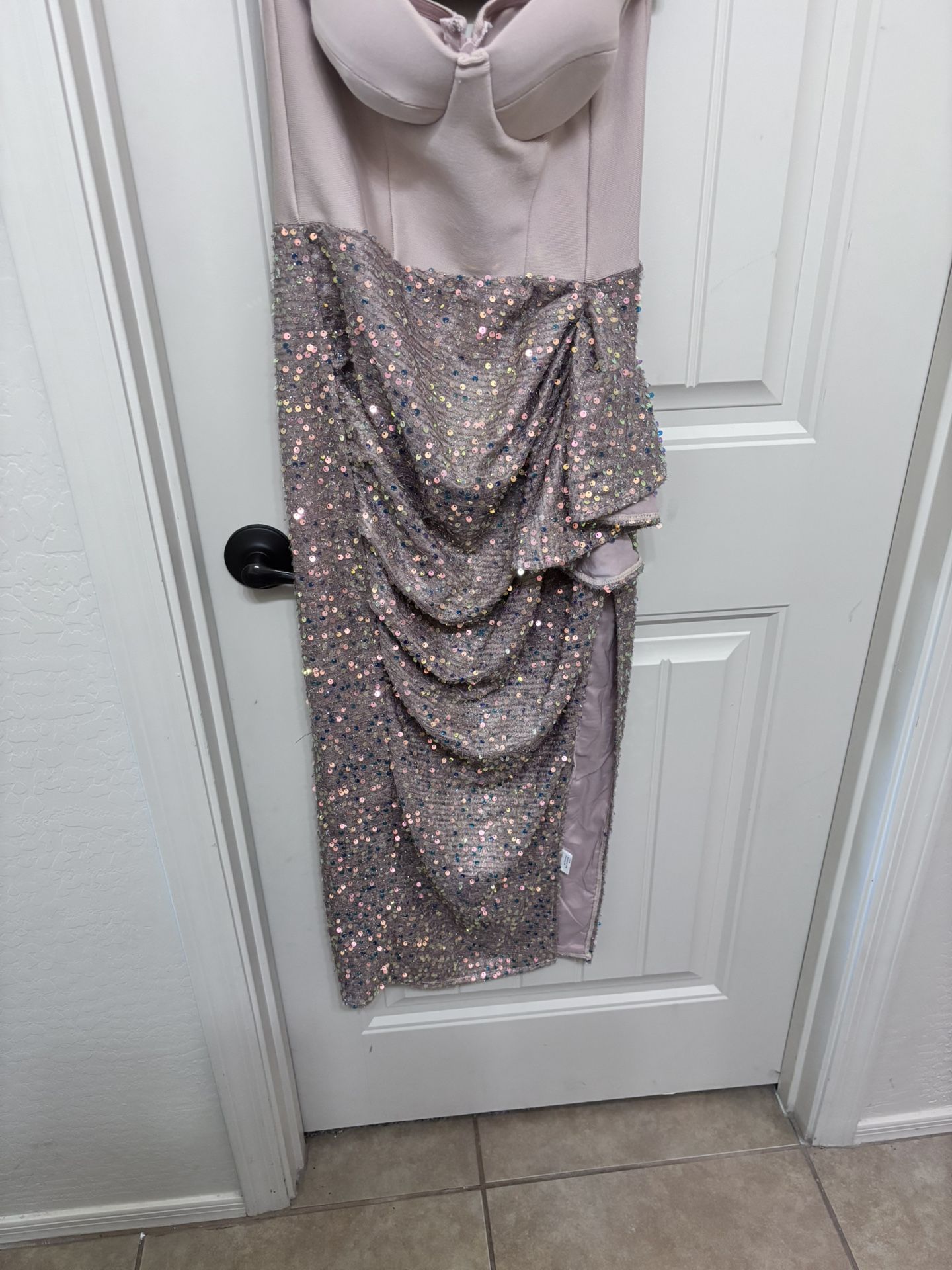 Strapless nude Dress