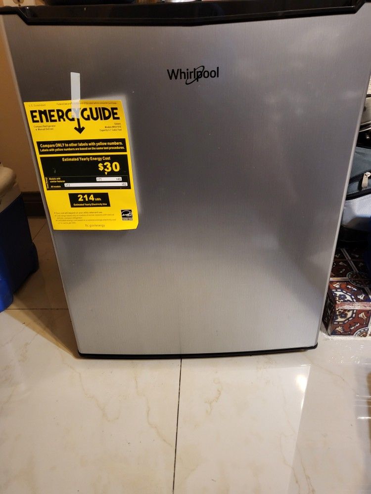 Whirlpool 2.7 Cu Mini Fridge Stainless