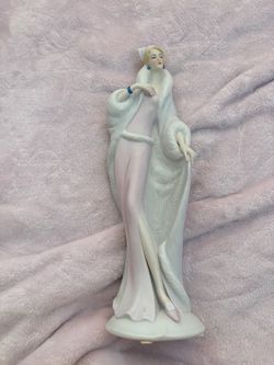 Statue decor