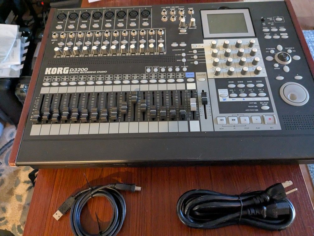 Korg D3200 Digital Recording Studio 32 Channels