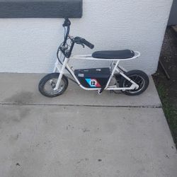 A Razor Rambler 12 Electric Scooter