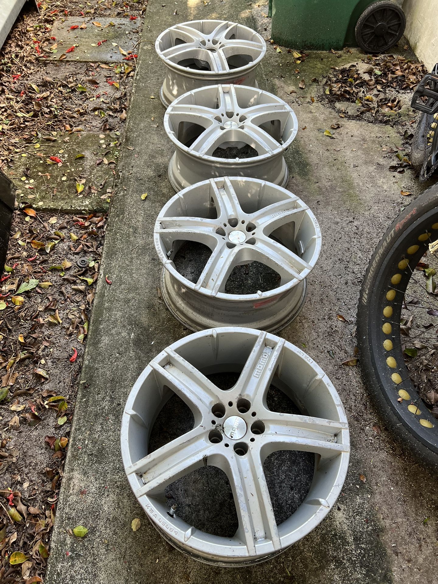 18” Momo Fighter Rims