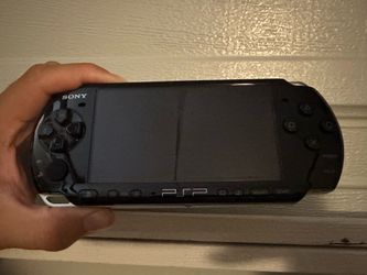 Sony PSP-3001 handheld console
