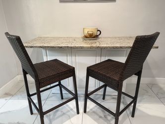 2 Bar Stools