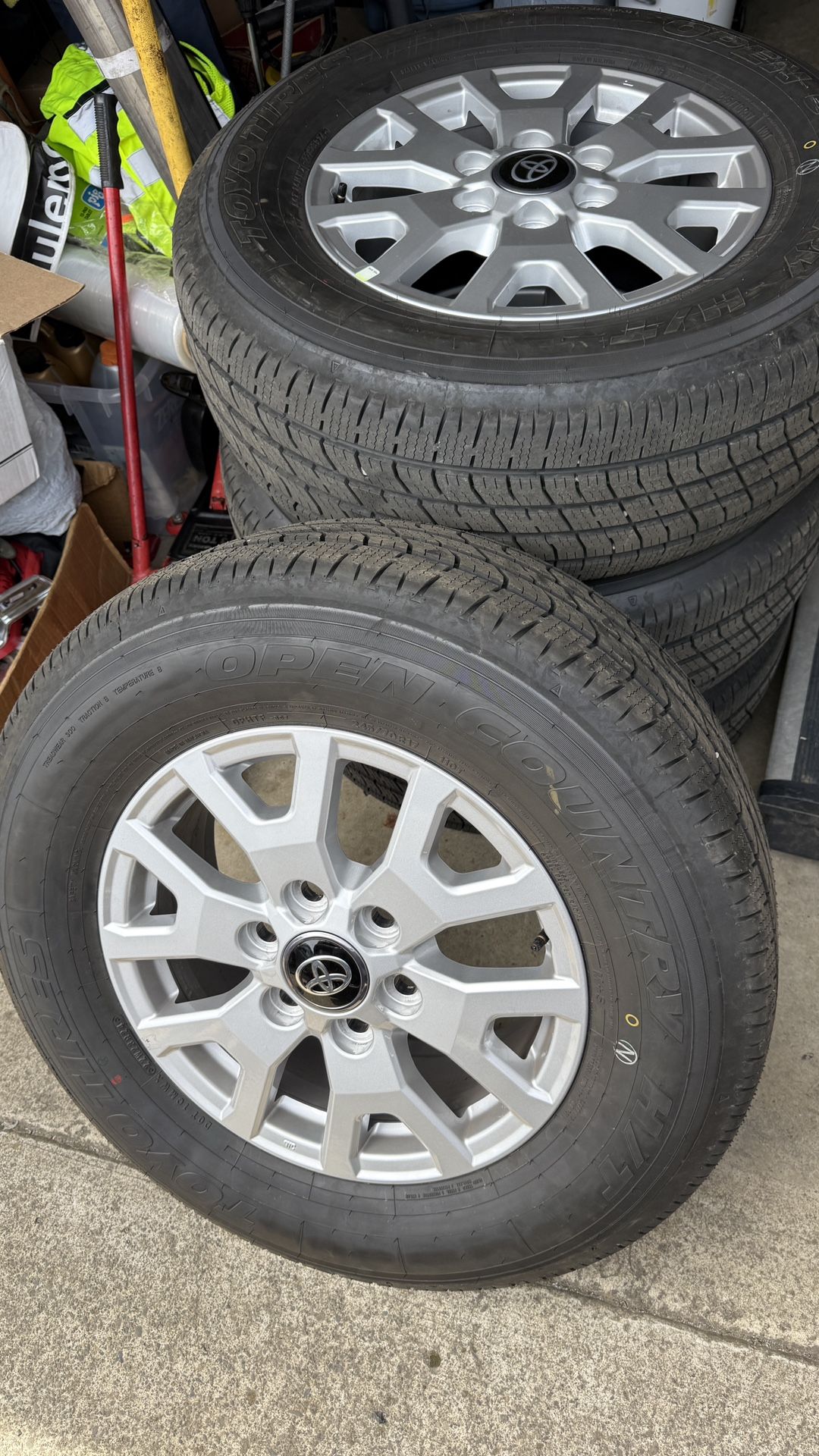 2025 Toyota tacoma SR5 stock wheels