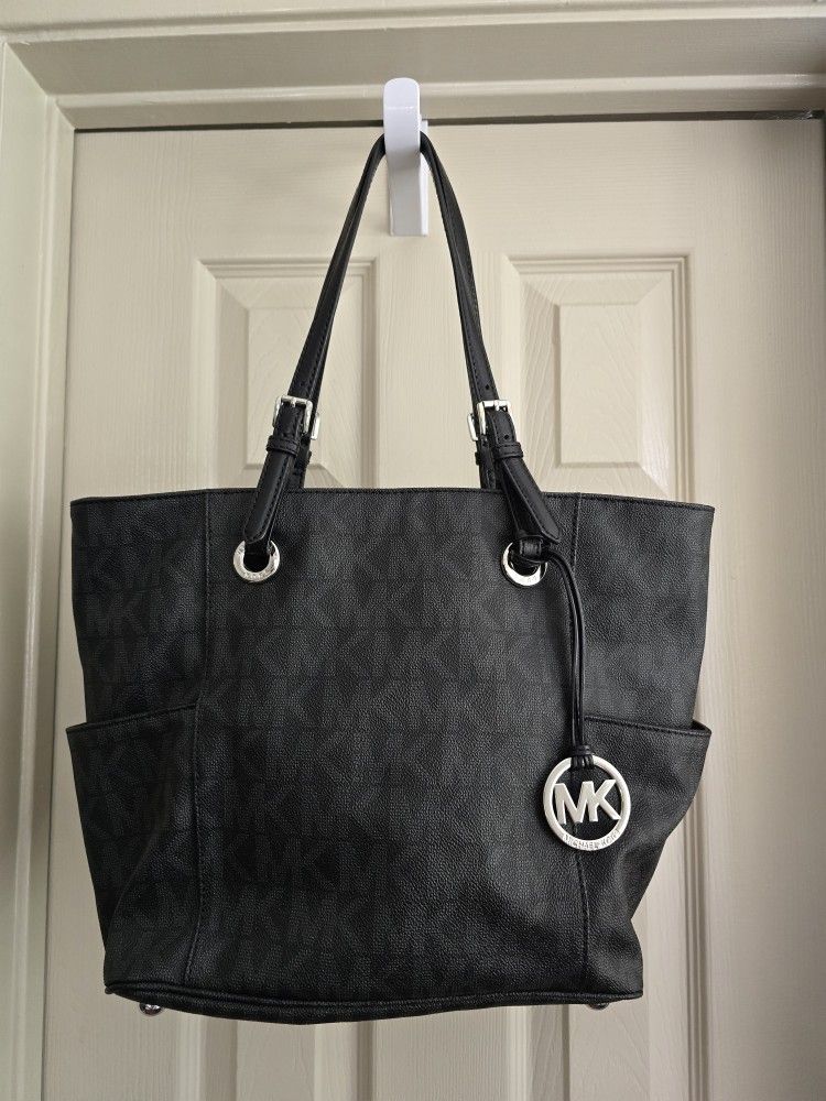 Authentic Michael Kors Tote Bag Black Lightly Used