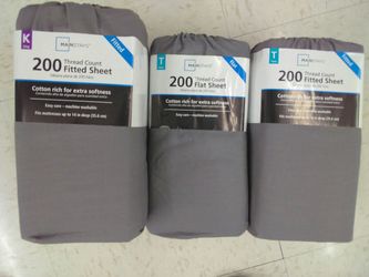 Twin bedsheets two fitted and matching flat King sheet for King bed