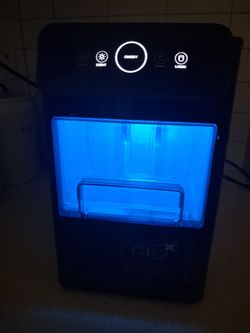 Ice maker machine