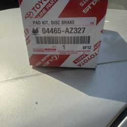 Toyota Lexus Front Brake Pads 04465 - AZ327