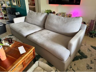Very comfortable couch