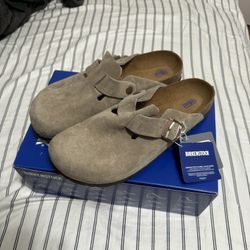 Birkenstock Boston Clog In Taupe