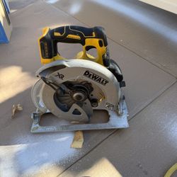 Dewalt Circular Saw