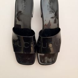 Gucci Sandals Size 39