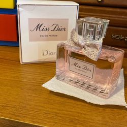 Miss Dior Eau De Parfum