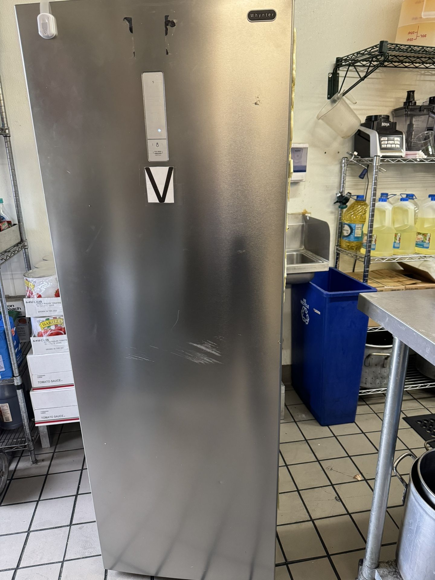 FREEZER (Upright Freezer)