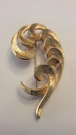 MONET BROOCH PIN