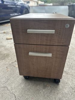 1 Pair Filing Cabinet