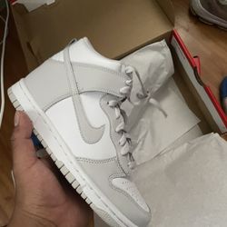 Nike Dunk Vast Grey Size 4y & 5y