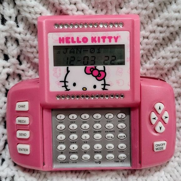 Hello Kitty SMS Text Messenger Toy Wireless Instant Messenger, Calc 2011 Pink