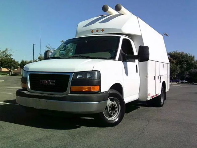 2015 GMC Savana Commercial Cutaway