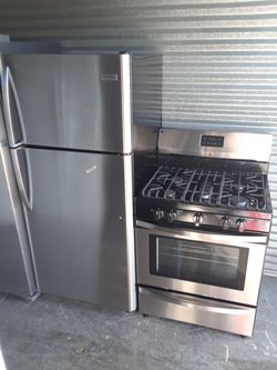 Combo refrigerator and stove