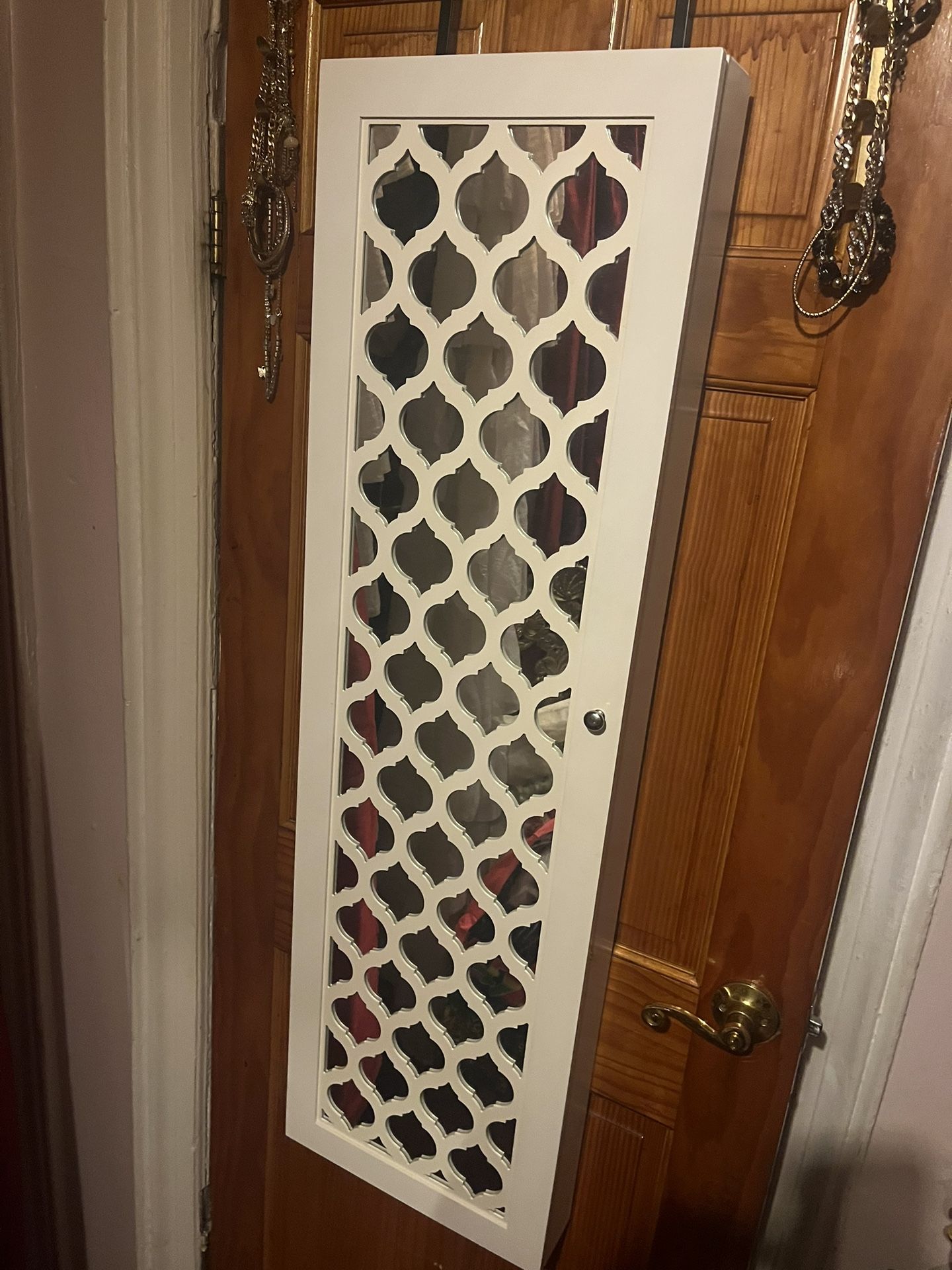Over The Door Jewlery Storage / Organizer