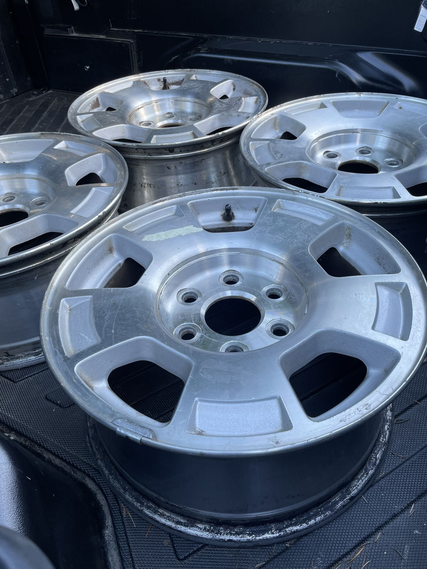 GMC Chevy 17” Wheels