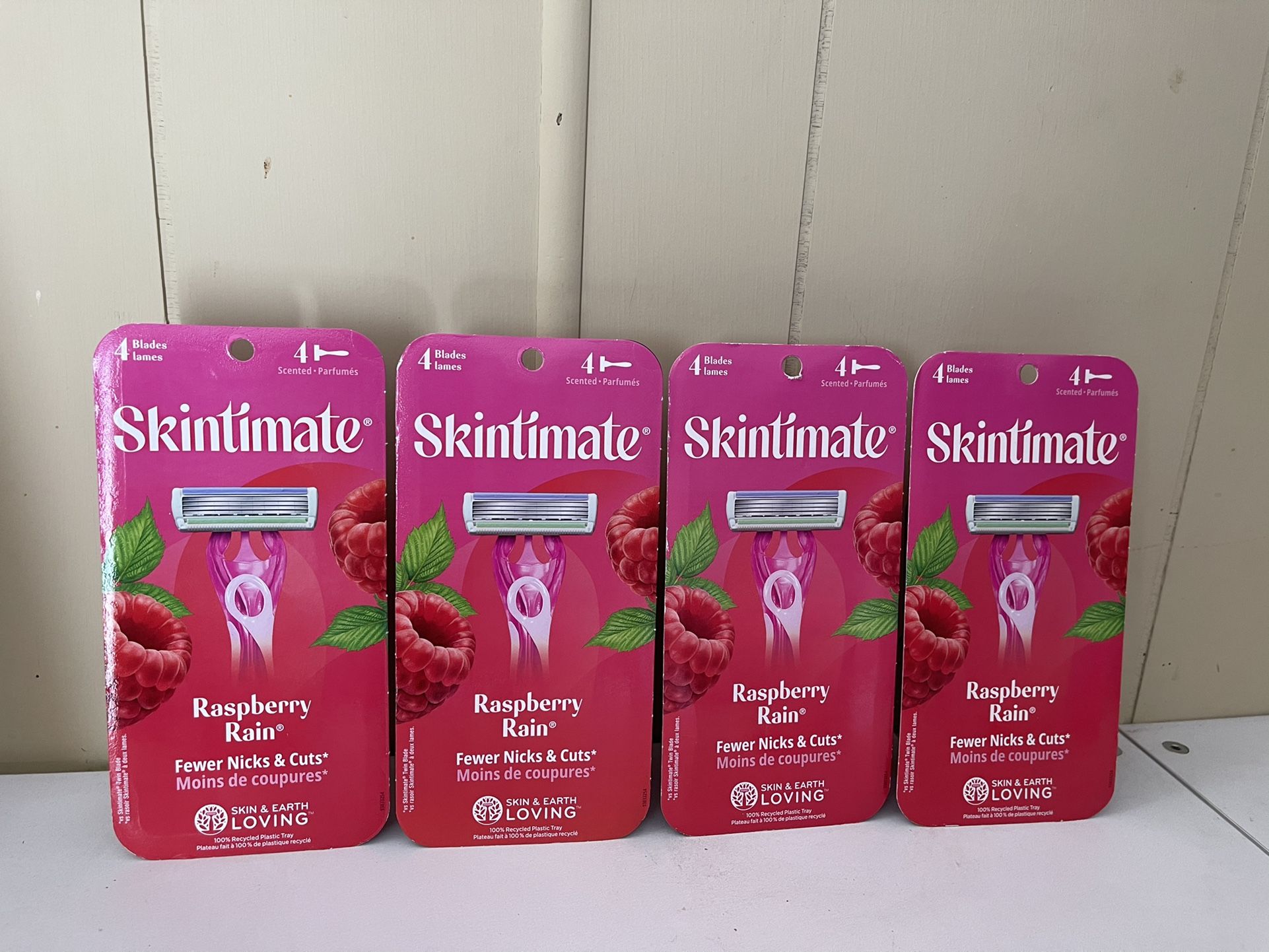 Skintimate Raspberry Rain Razors