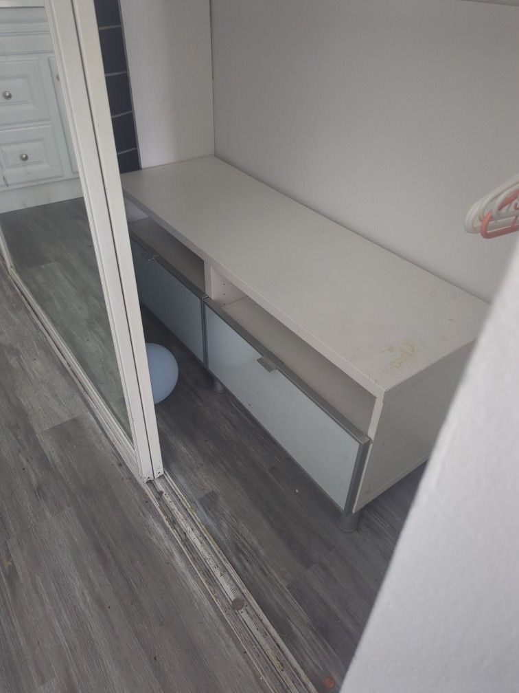 Tv Stand With Drawers 