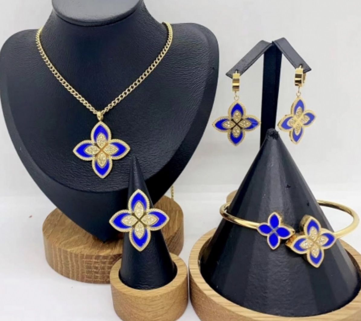 4 Pcs A Set Stainless Steel New In A Bag 🎁🥳♥️
