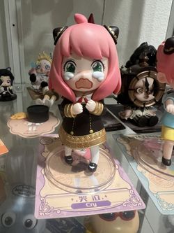 Pop Mart Spy family Anya Cry Figure