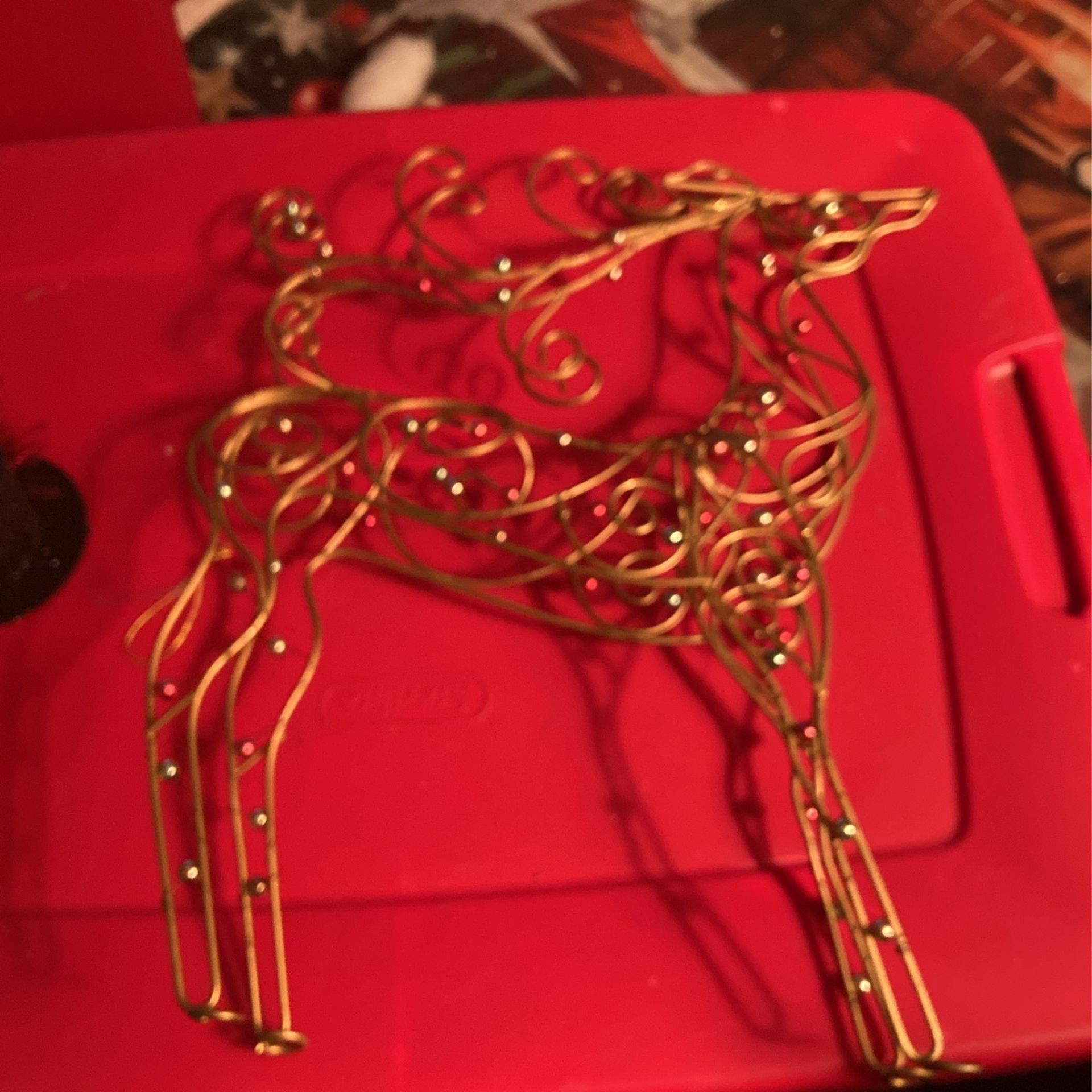 Wire reindeer