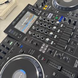 Pioneer Xdj Xz Dj Controller 