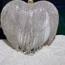 Glamorous Rhinestone Heart Shaped Purse
