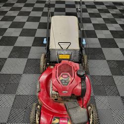 Toro self propelled lawnmower