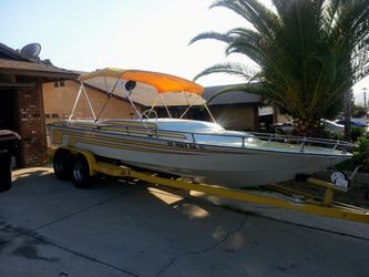 1980 Regatta 22' Speed Boat